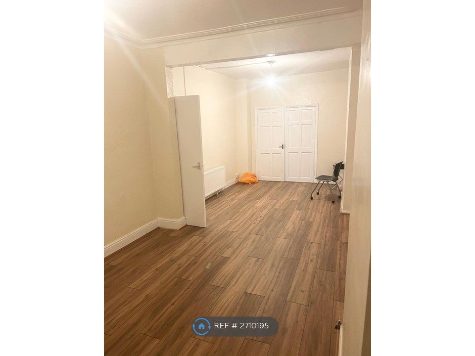 Property photo 2 of 15 Living Room