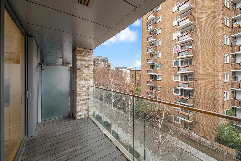 Property photo 2 of 13 Image