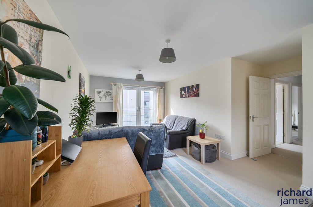 Property photo 3 of 17 c2A1067B069342Aeb387d7A98469417B