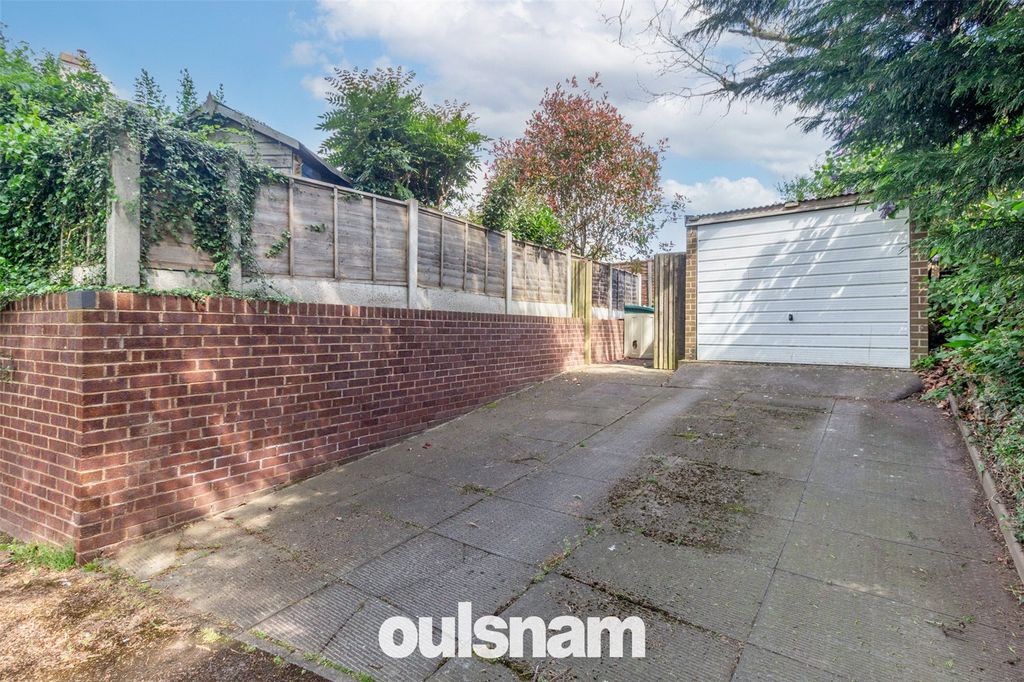 Property photo 2 of 17 Picture No. 11