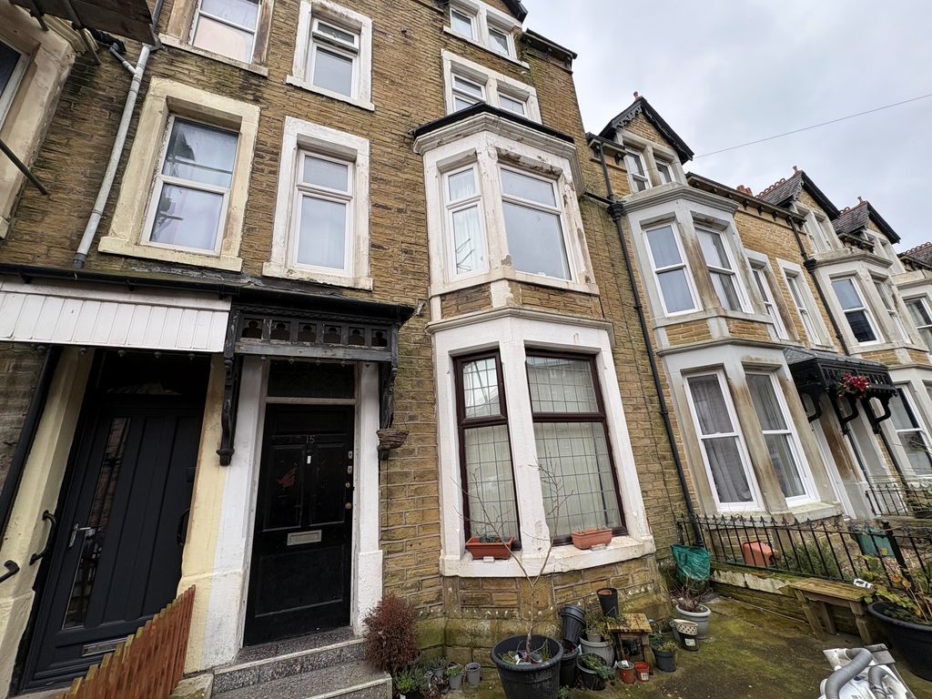 Property photo 1 of 4