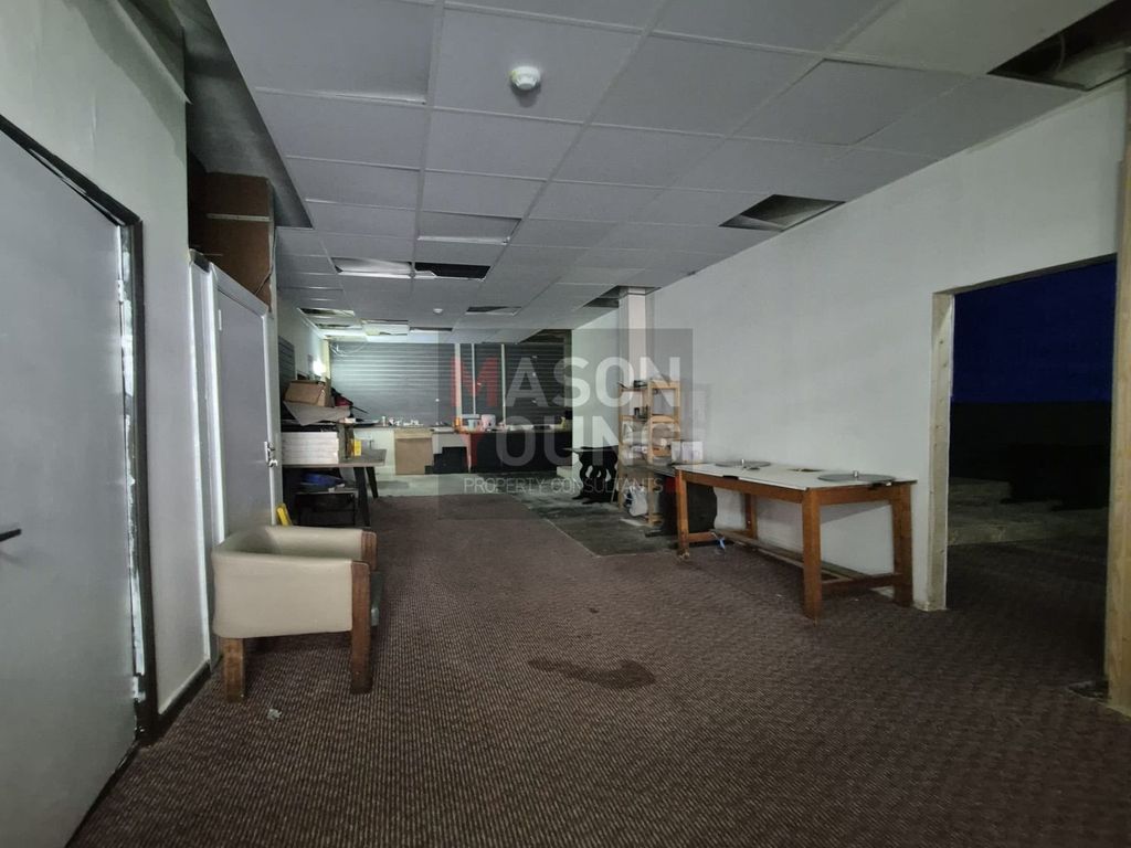 Property photo 2 of 8 Internal