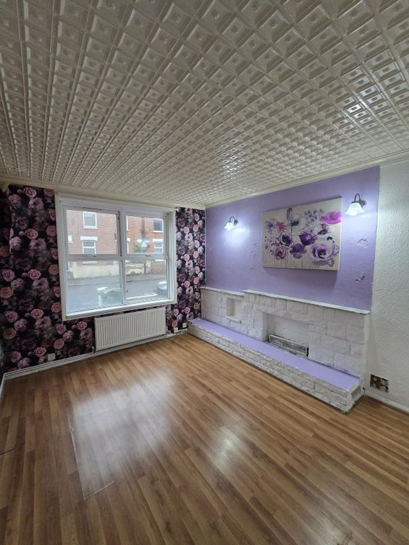 Property photo 2 of 11 Gallery