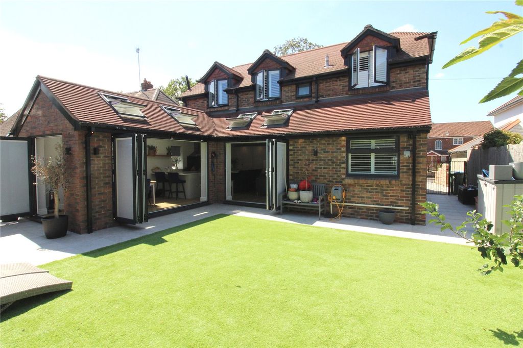 Property photo 1 of 23 Picture No. 14