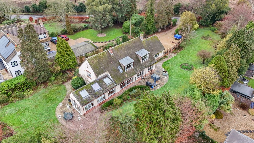 Property photo 2 of 47 4761682