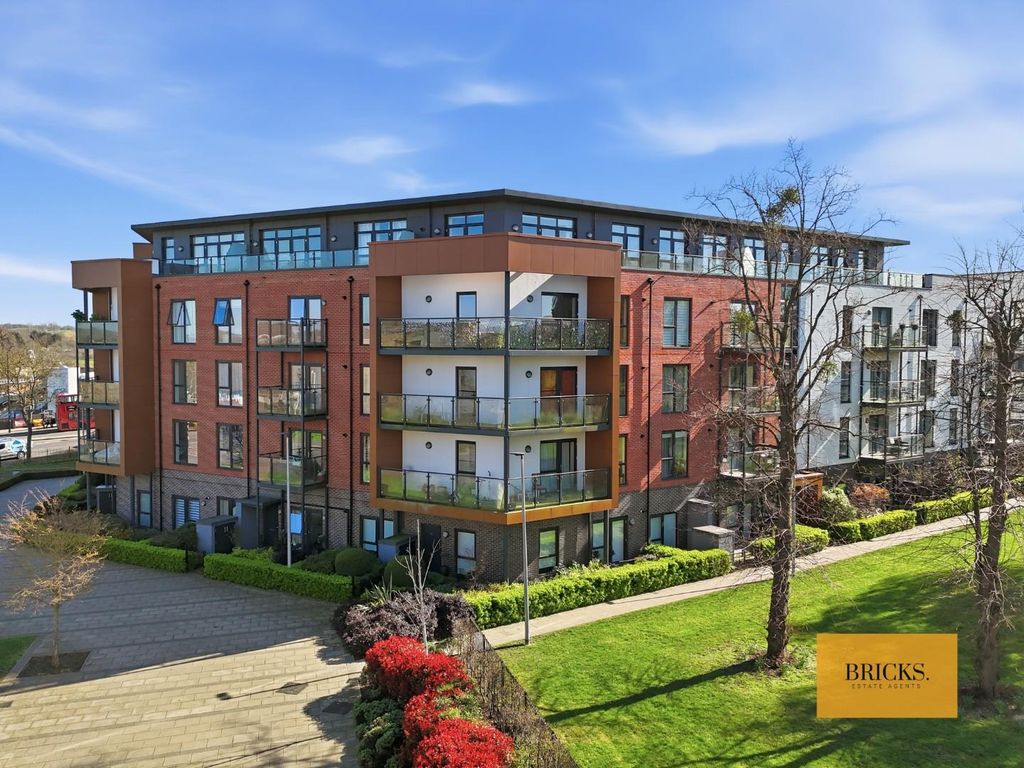 Property photo 1 of 15