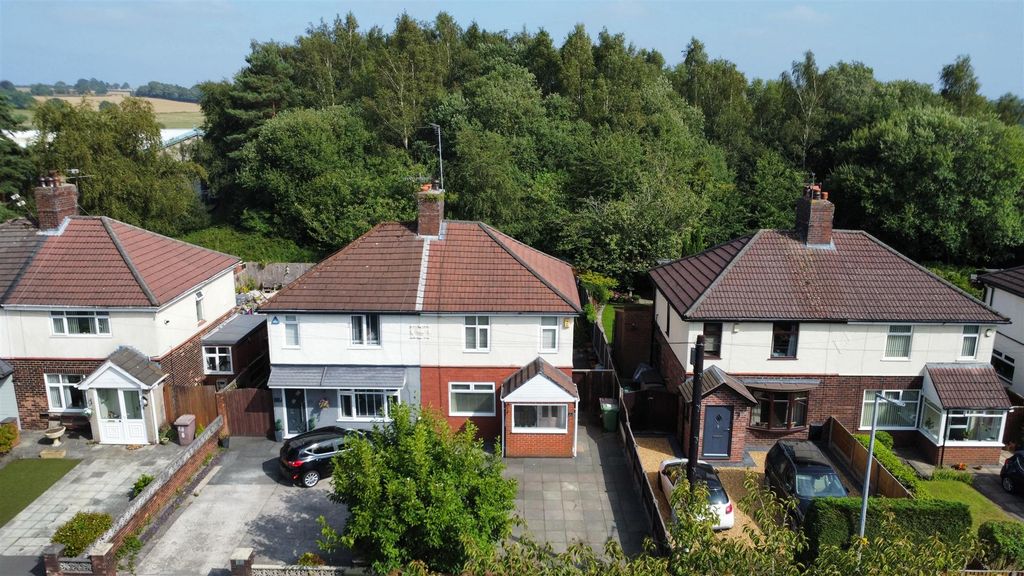 Property photo 1 of 25 Mill Lane For Sale