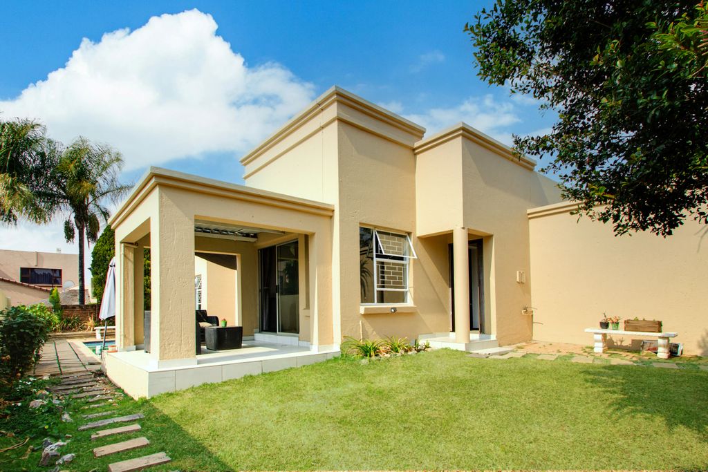 Property photo 1 of 24