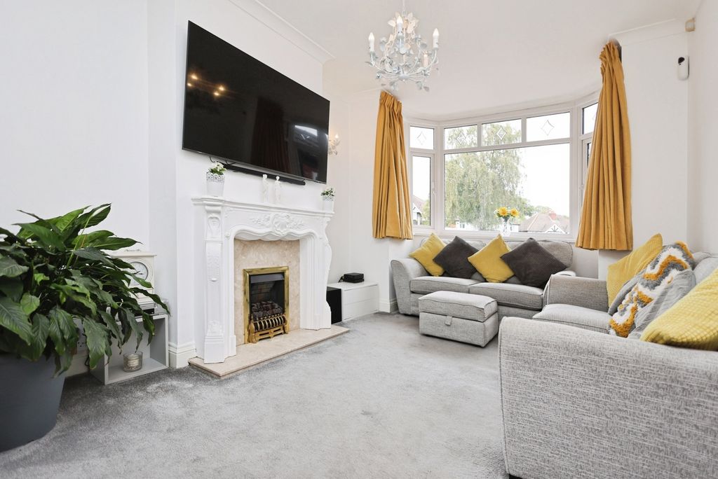 Property photo 2 of 27 Pbox-Img.Jpg