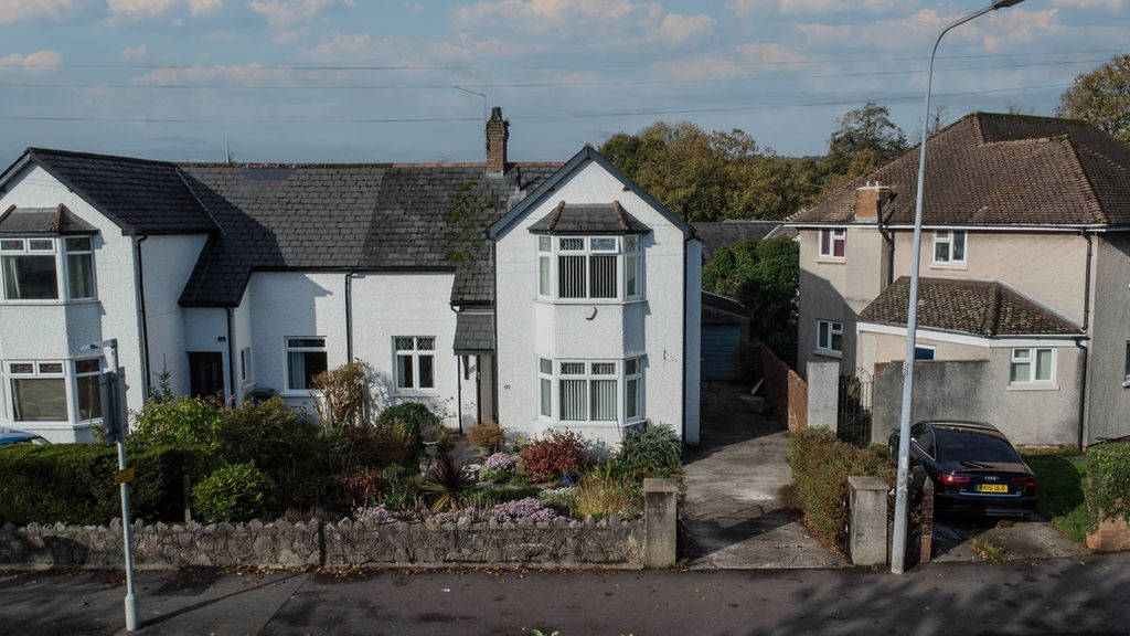 Property photo 2 of 26