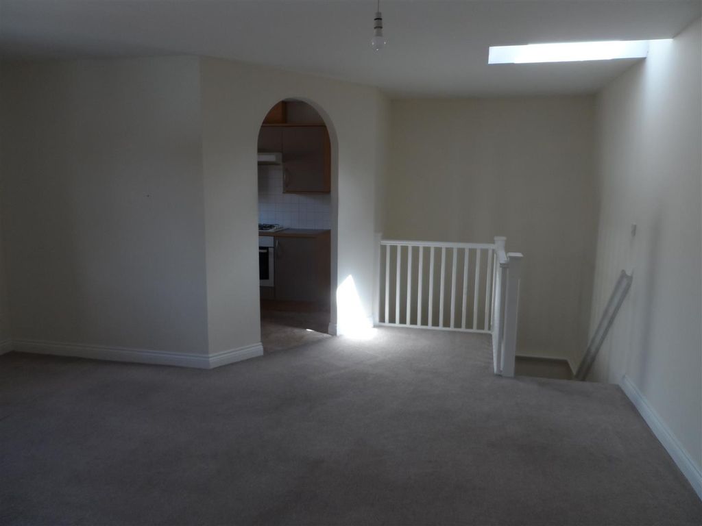 Property photo 3 of 6 Sam_7064.Jpg