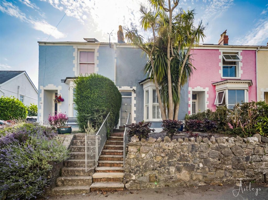 Property photo 1 of 39