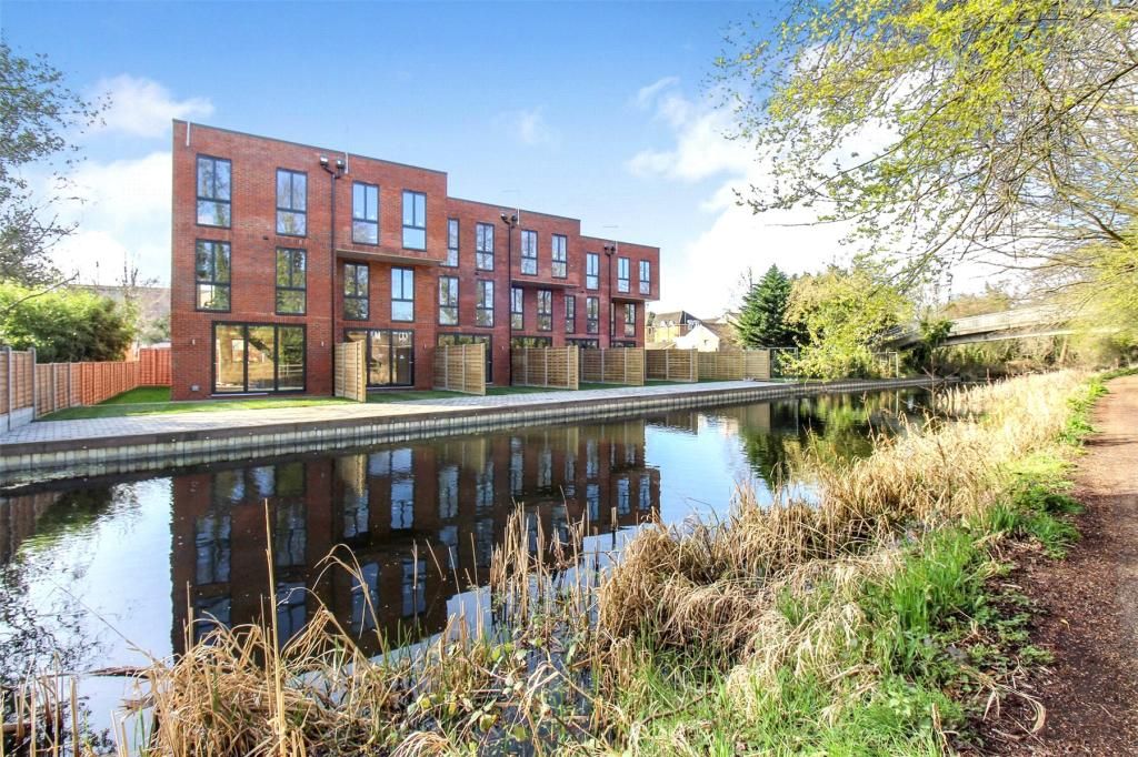 Property photo 1 of 21