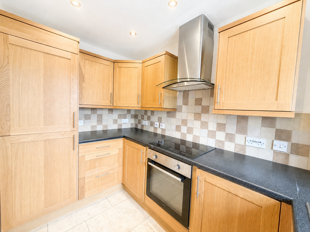 Property photo 1 of 12 Img_4744
