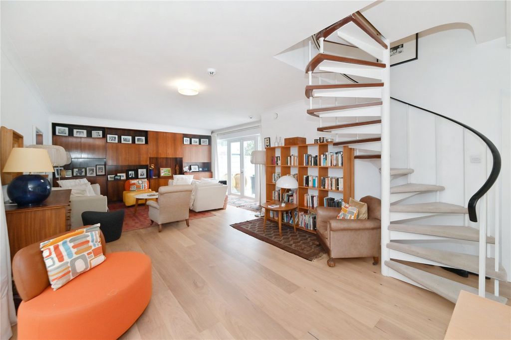 Property photo 1 of 20 Reception