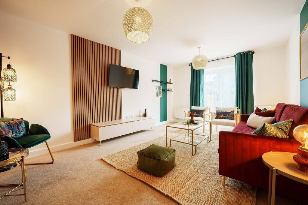 Property photo 2 of 6 Gallery