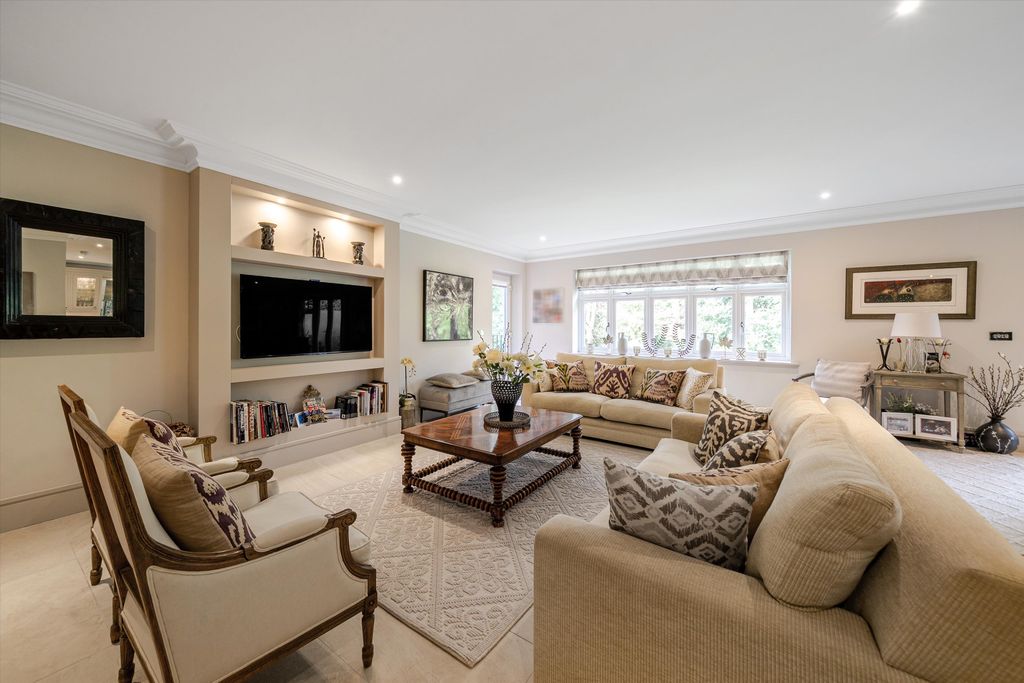 Property photo 1 of 10 Image
