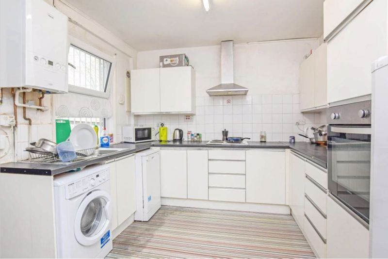 Property photo 3 of 8 Photo 3