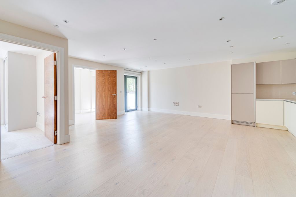 Property photo 3 of 12 Ndb02375_Enfused