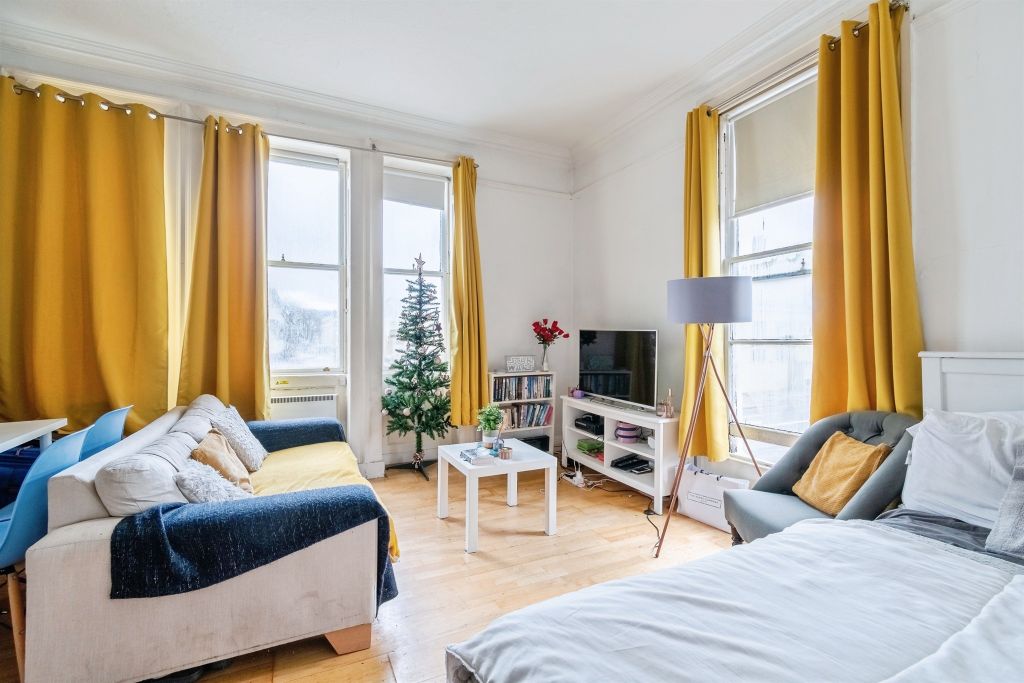 Property photo 3 of 9