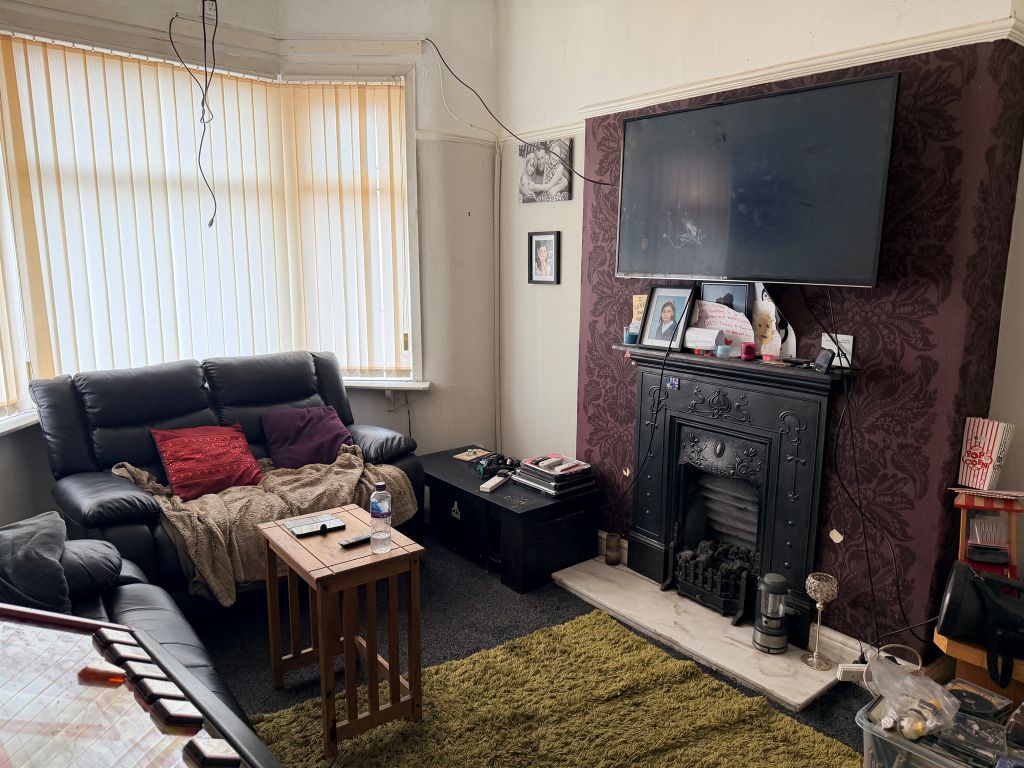 Property photo 2 of 14