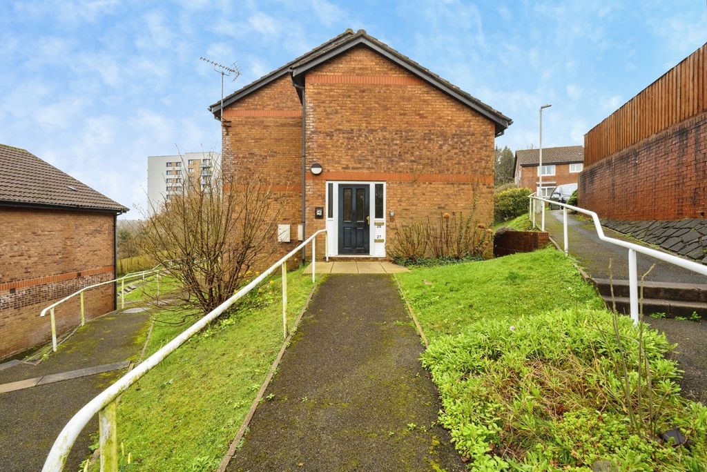 Property photo 2 of 18 Pbox-Img.Jpg