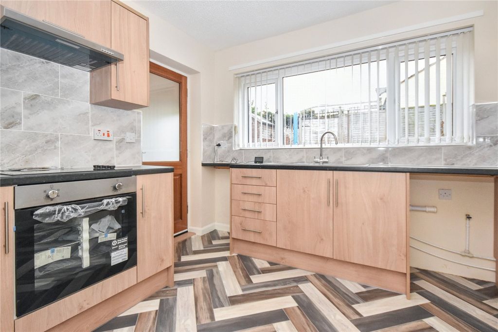 Property photo 3 of 11 Picture No. 17