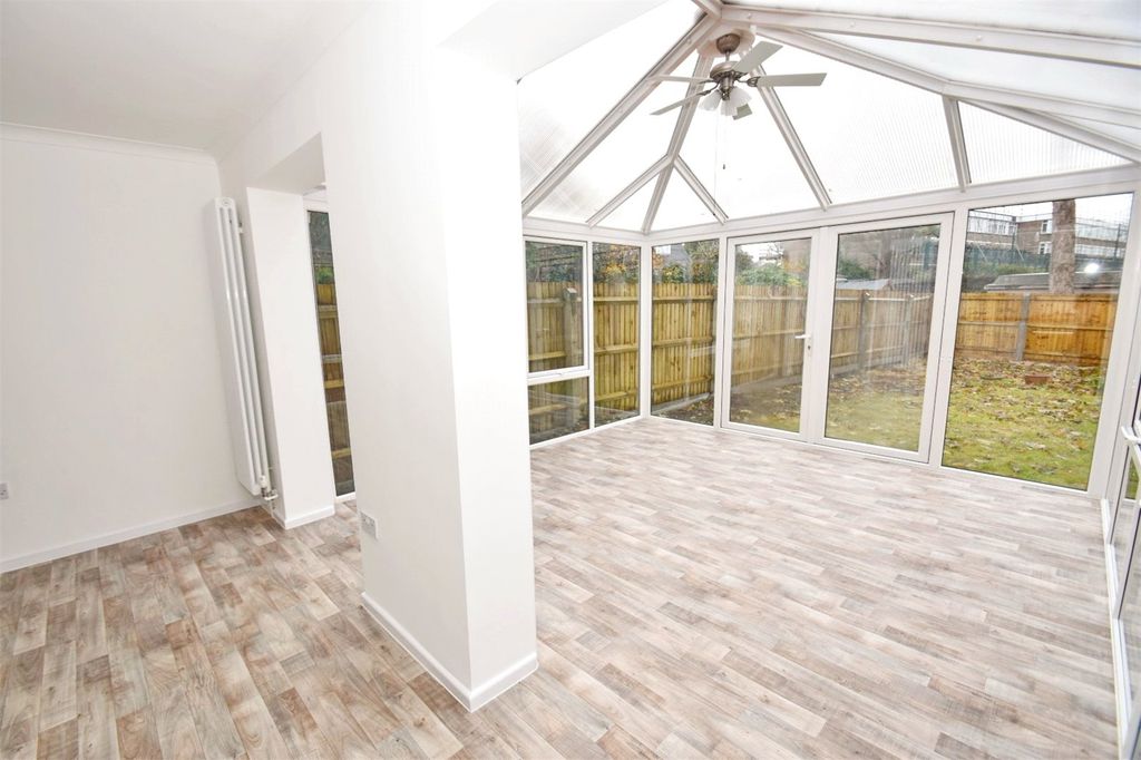 Property photo 3 of 10 Picture No. 01