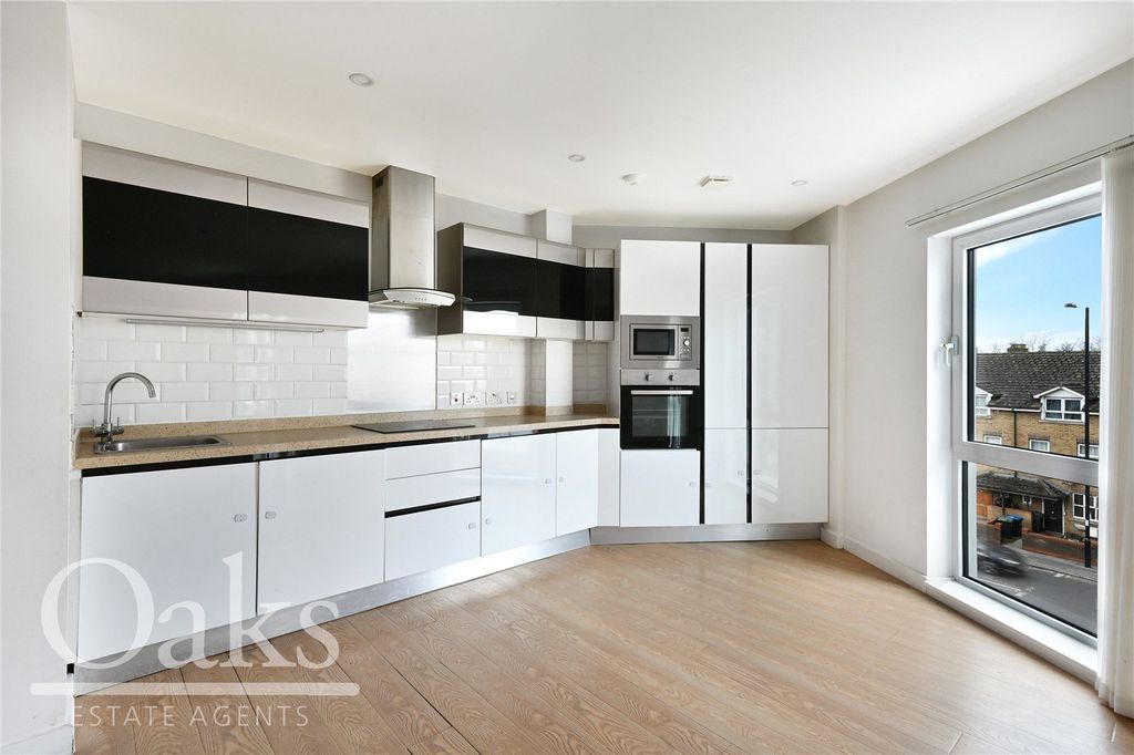 Property photo 3 of 8 Picture No. 16