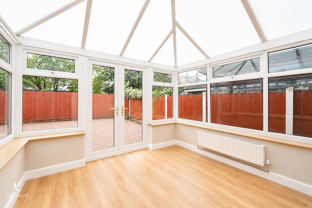 Property photo 3 of 25