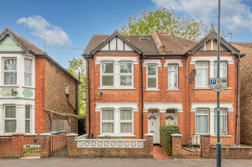 Property photo 1 of 18