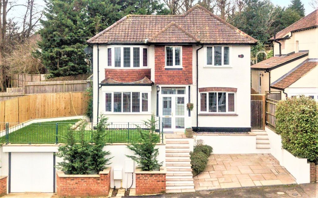 Property photo 1 of 14 3 Bed Unfurnished Semi Detached