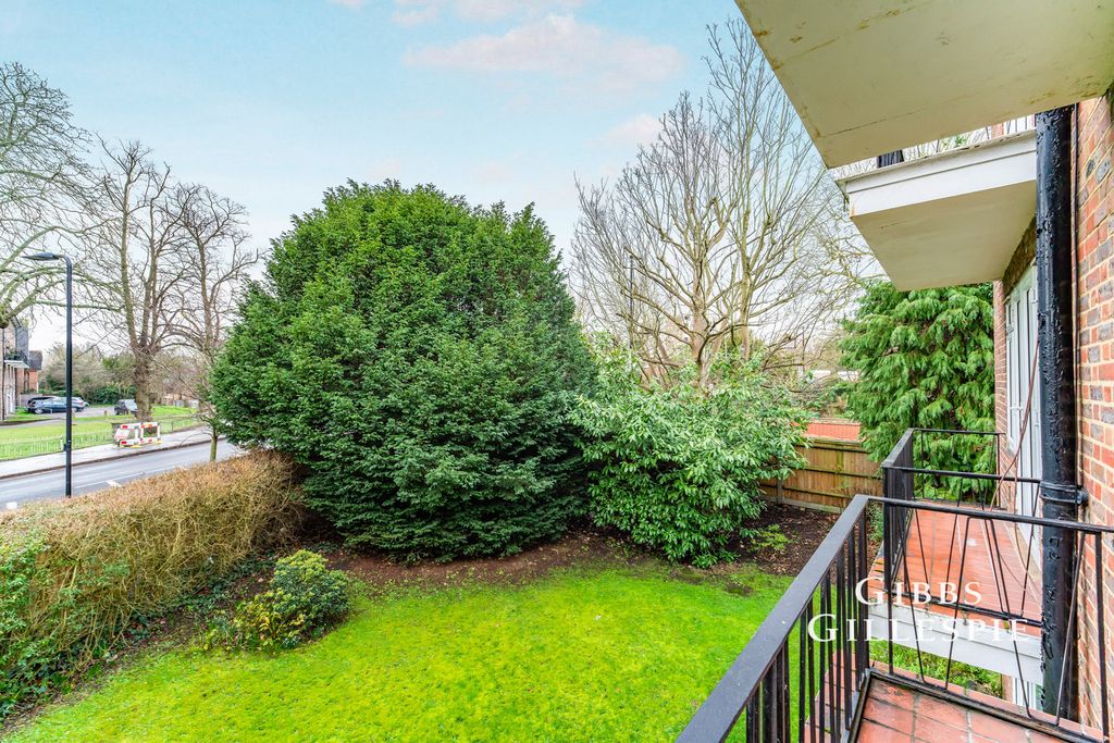 Property photo 3 of 17 Pbox-Img.Jpg