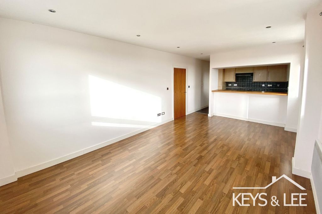 Property photo 3 of 10 1984055