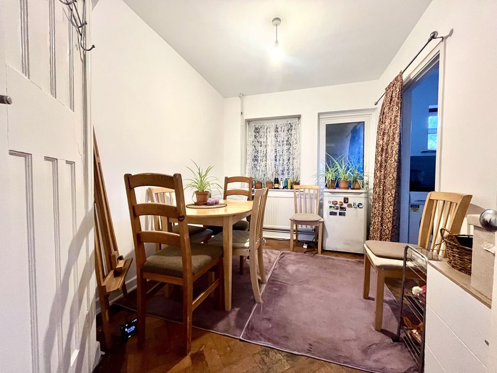 Property photo 2 of 8 Not Specified