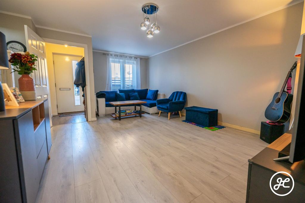 Property photo 3 of 17 Dsc00039.Jpg