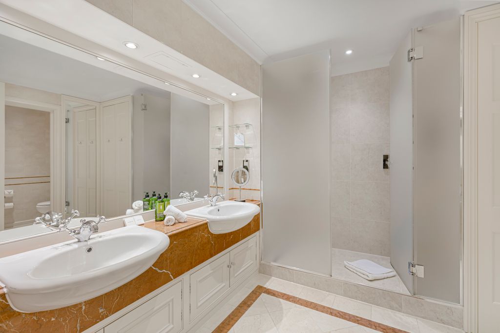 Additional image 14 of 3 bed flat to rentHyde Park Gate, London SW7