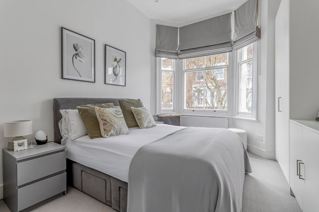 Property photo 2 of 14 Picture No. 29