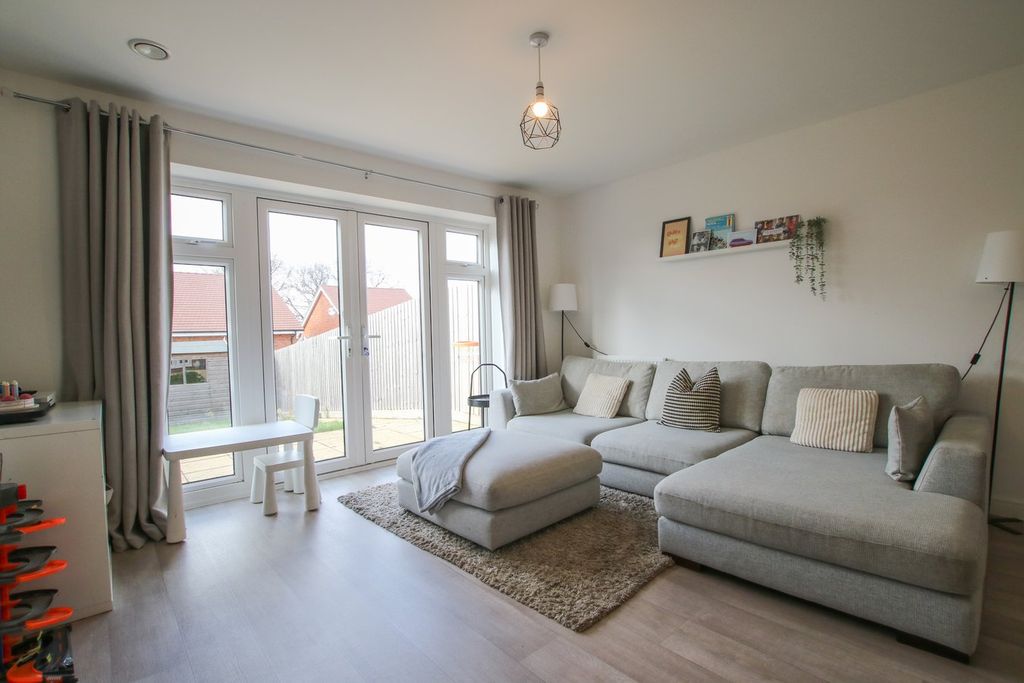 Property photo 2 of 19