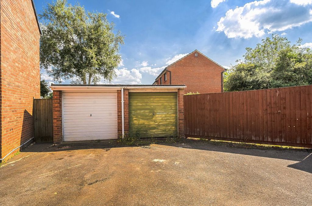 Property photo 3 of 10 14861312