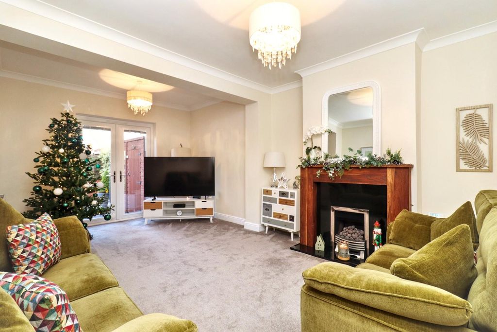 Property photo 2 of 24