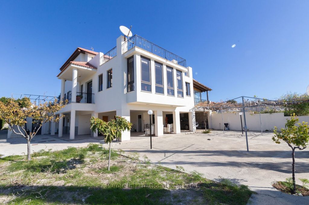 Property photo 1 of 47