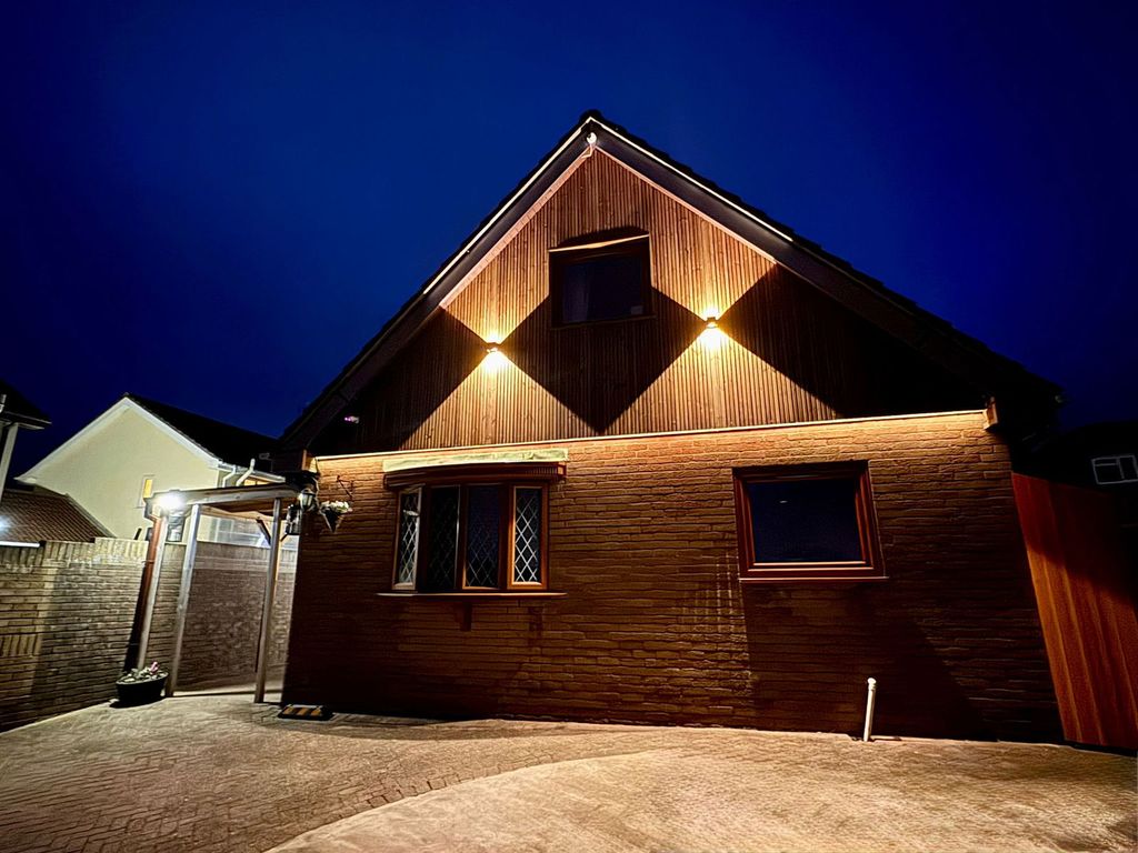 Property photo 1 of 49