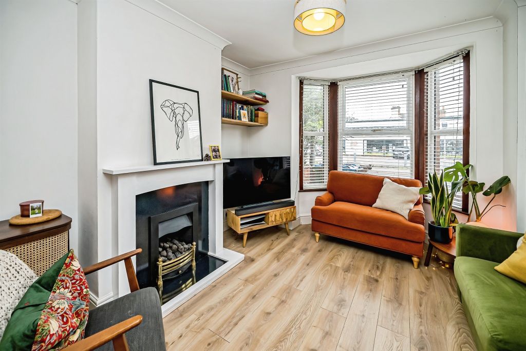 Property photo 2 of 21