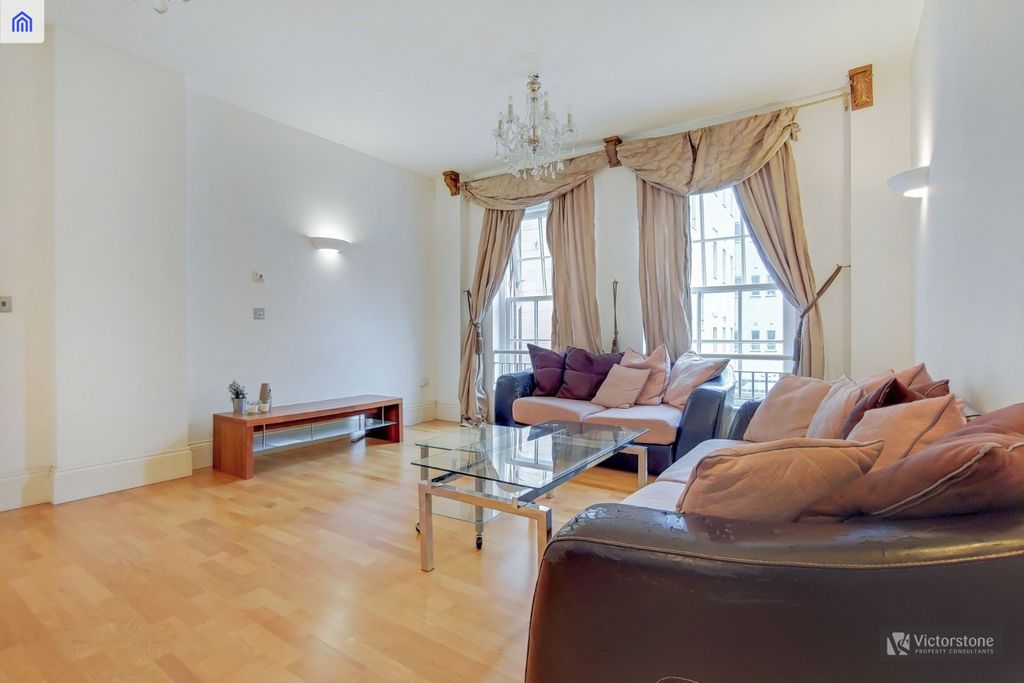 Property photo 2 of 10 1112424