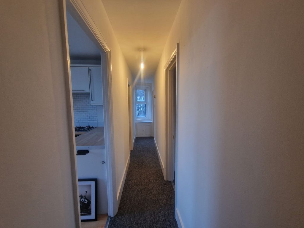 Property photo 2 of 9 Photo 16