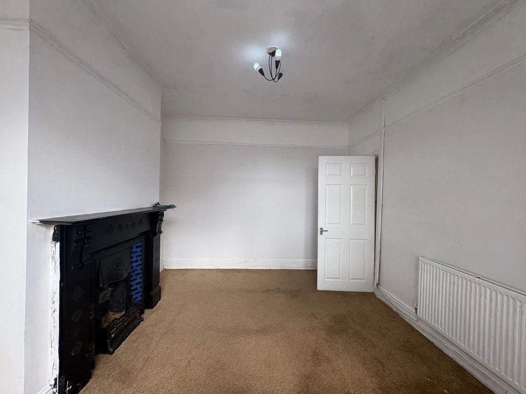 Property photo 3 of 13 Living Room