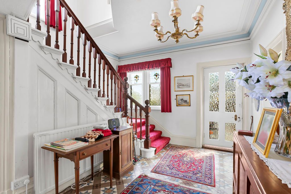 Property photo 2 of 38 Photo 8