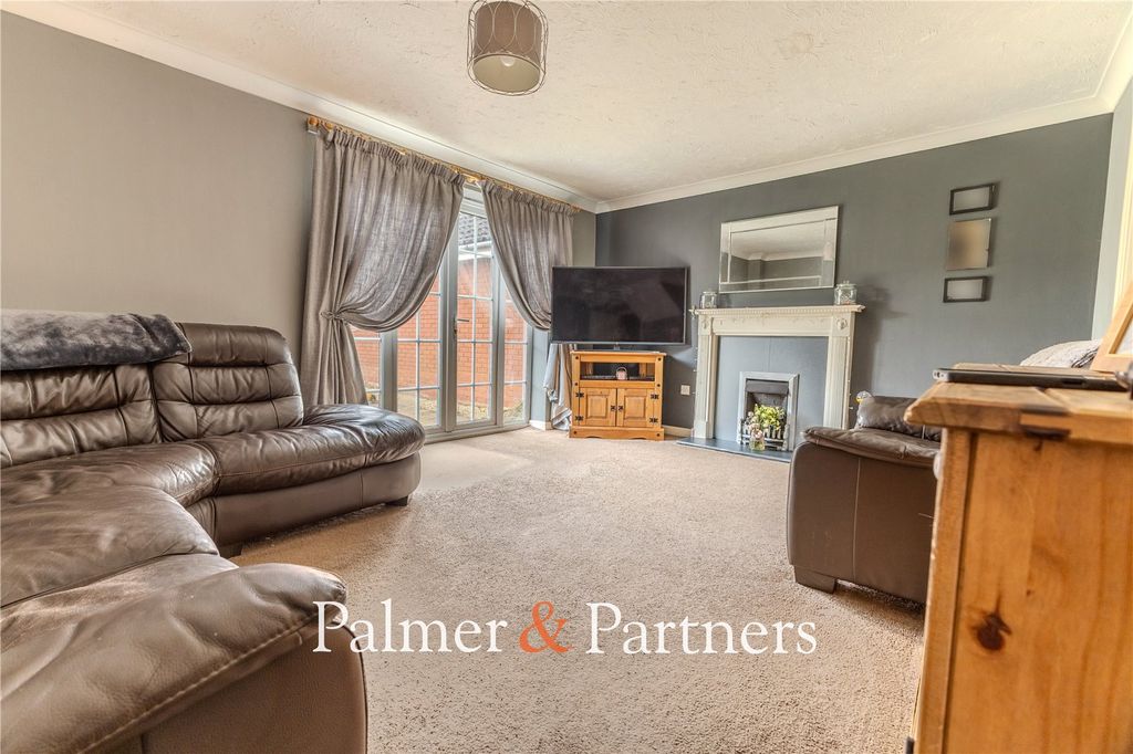 Property photo 3 of 19 Picture No. 04
