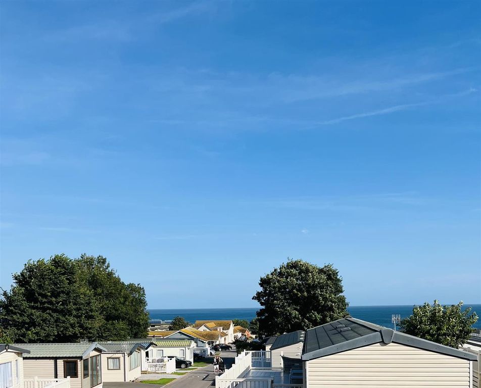 Property photo 2 of 37 Stunning Sea Views